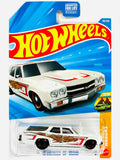 Hot Wheels Wagons '70 Chevelle SS Wagon White (110/250) - Damaged Card